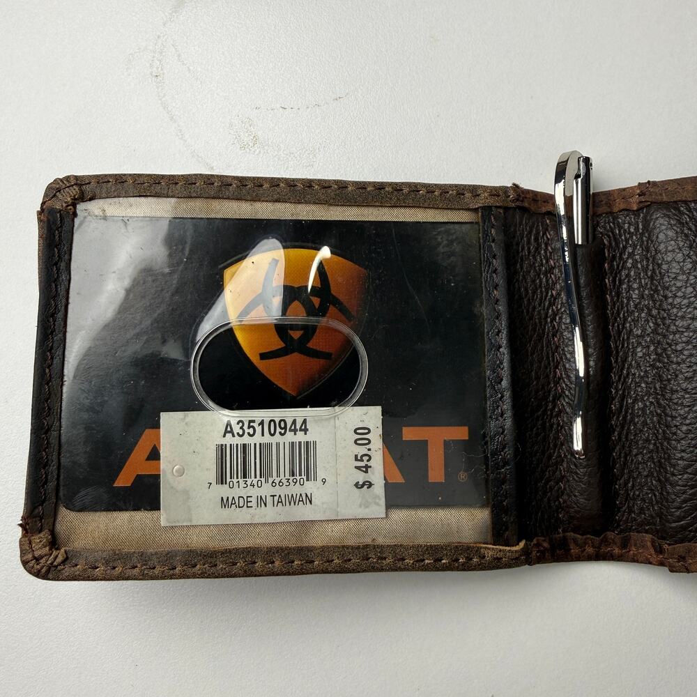 Ariat Bifold Wallet with Money Clip and Boot Stitch Design, Light Brown 944 - Picture 4 of 6